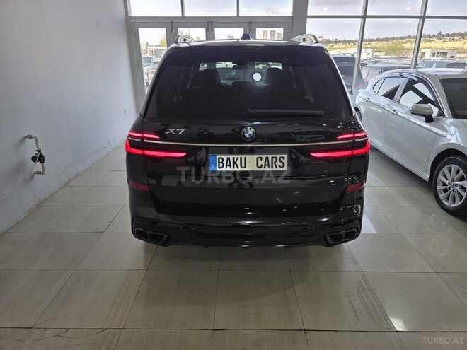 BMW X7-8