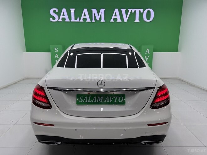 Mercedes E 220 d-5