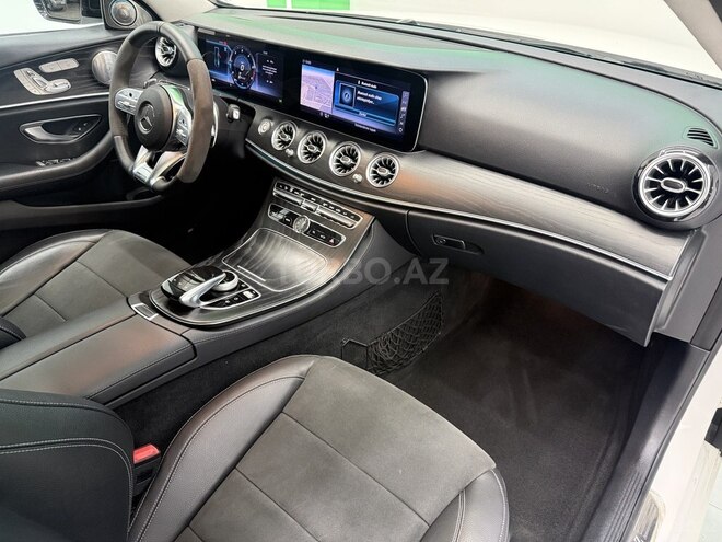 Mercedes E 220 d-11