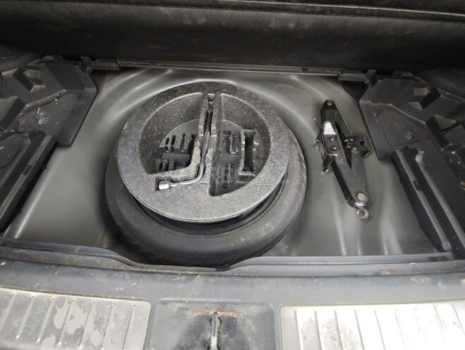 Toyota Avensis-12