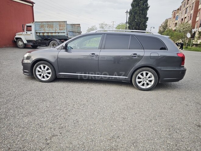 Toyota Avensis-3