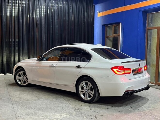 BMW 330-10