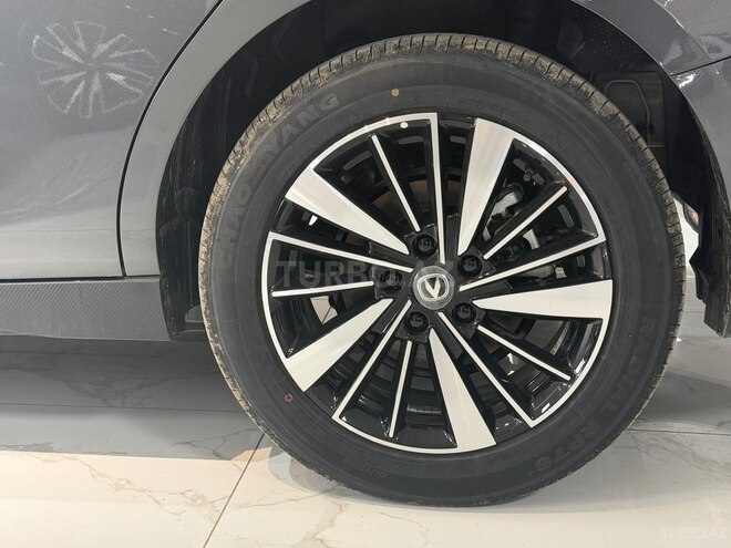 Changan Eado-5