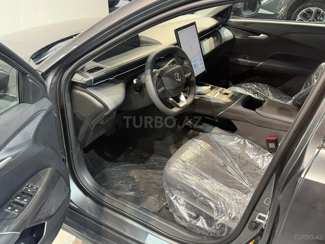 Changan Eado-8
