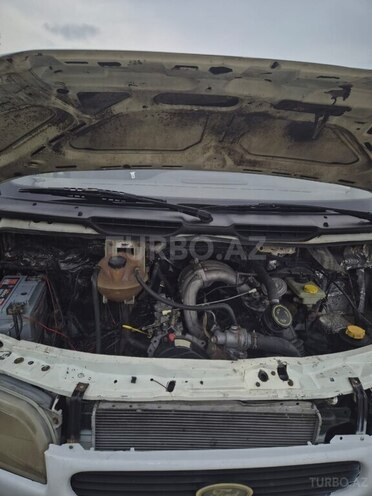 Ford Transit-9