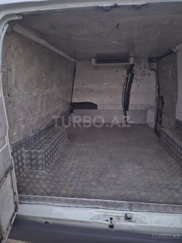 Ford Transit-7