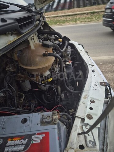 Ford Transit-10