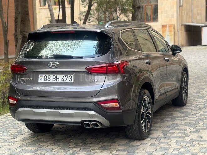 Hyundai Santa Fe-18