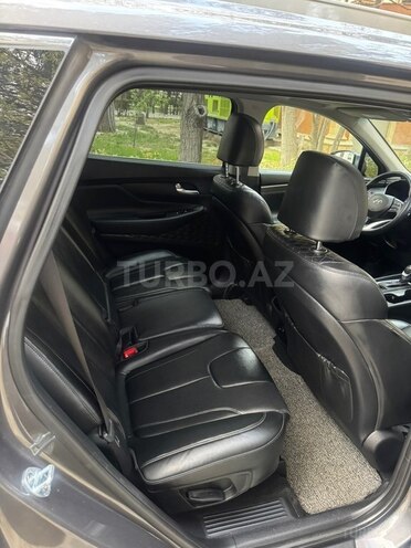 Hyundai Santa Fe-10