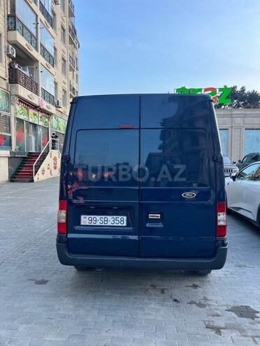 Ford Transit-2