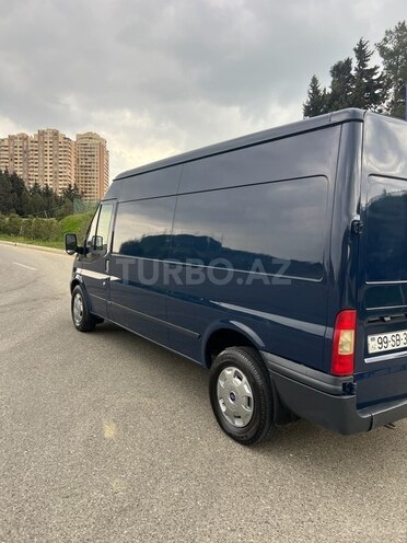 Ford Transit-5
