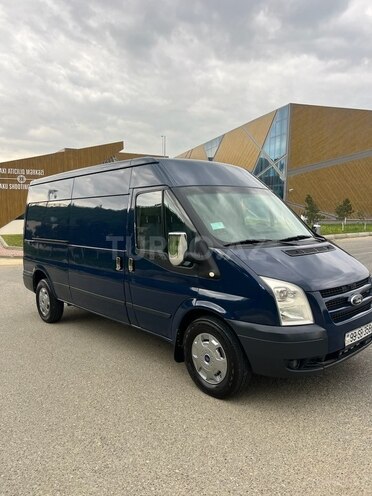 Ford Transit-12
