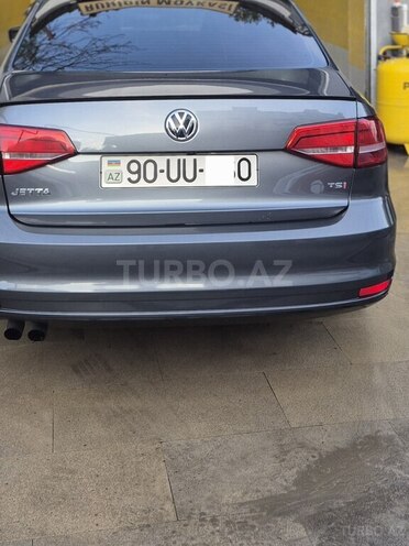 Volkswagen Jetta-5