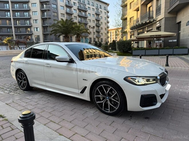 BMW 530e-2