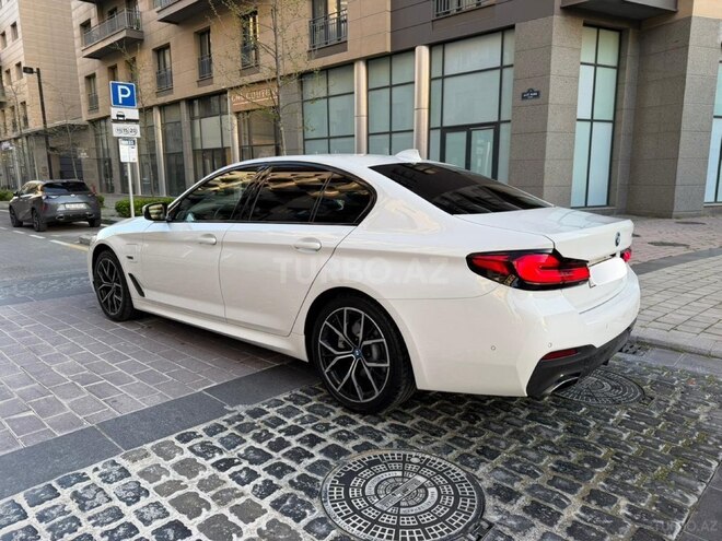 BMW 530e-6