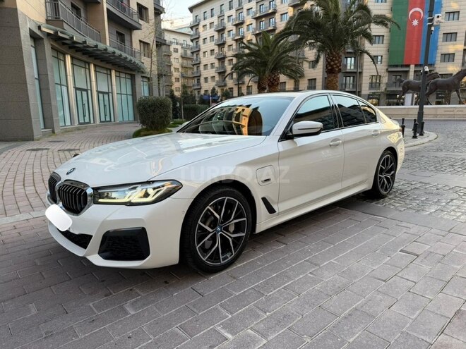 BMW 530e-3