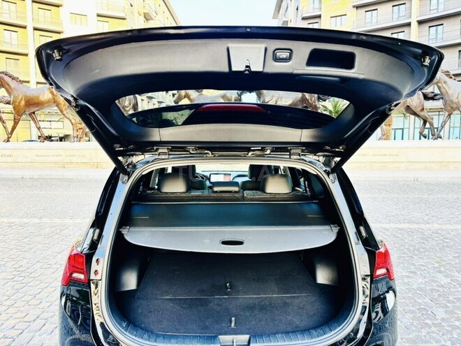 Hyundai Santa Fe-10
