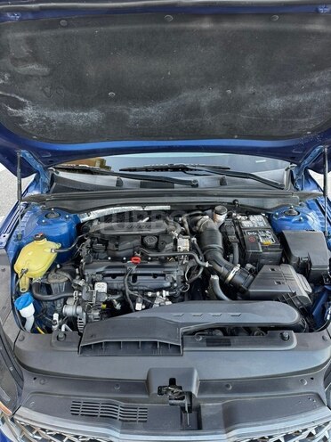 Kia K5-10