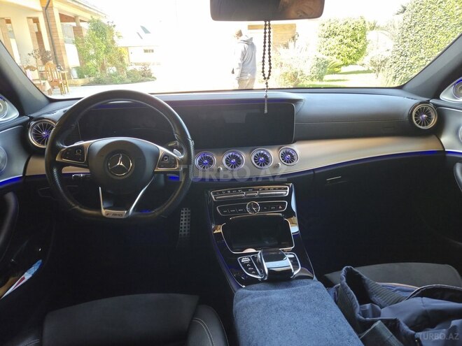 Mercedes E 220 d-5