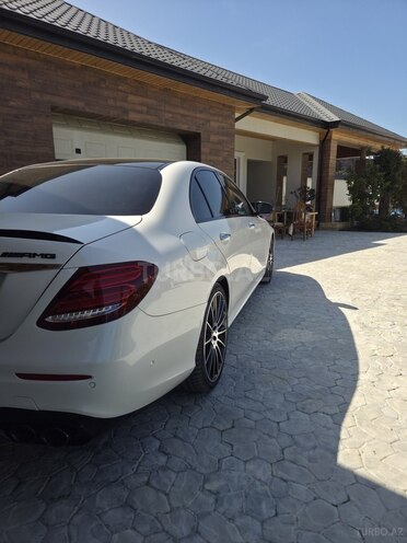 Mercedes E 220 d-18