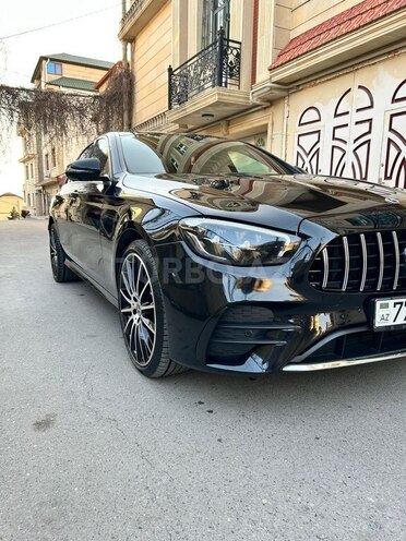 Mercedes E 300 e 4MATIC-4