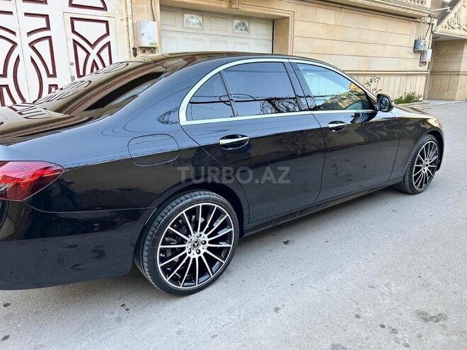 Mercedes E 300 e 4MATIC-5