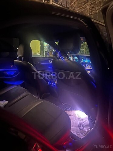 Mercedes E 300 e 4MATIC-17