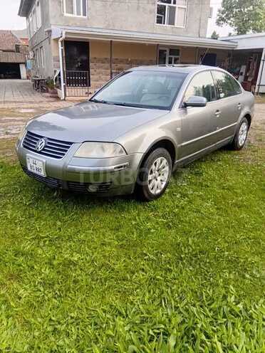 Volkswagen Passat-2