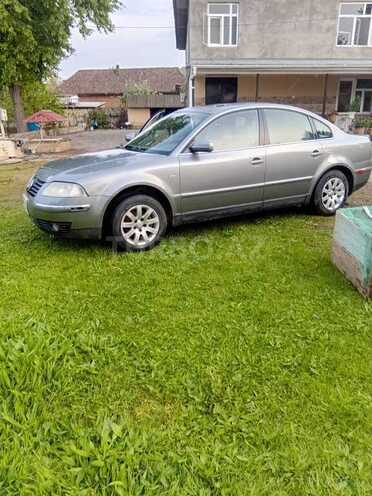 Volkswagen Passat-3