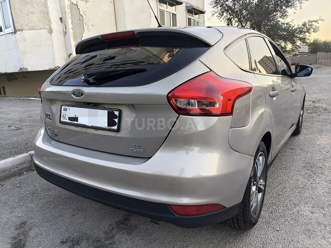 Ford Focus-5