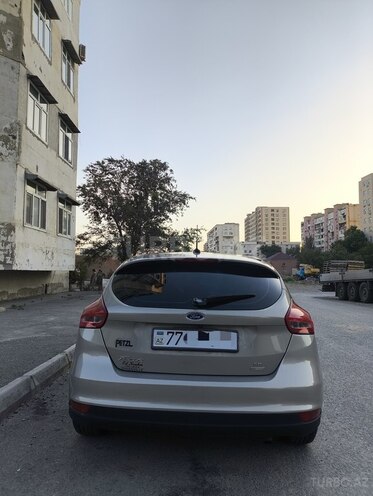 Ford Focus-3
