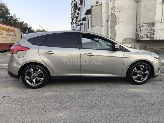 Ford Focus-6