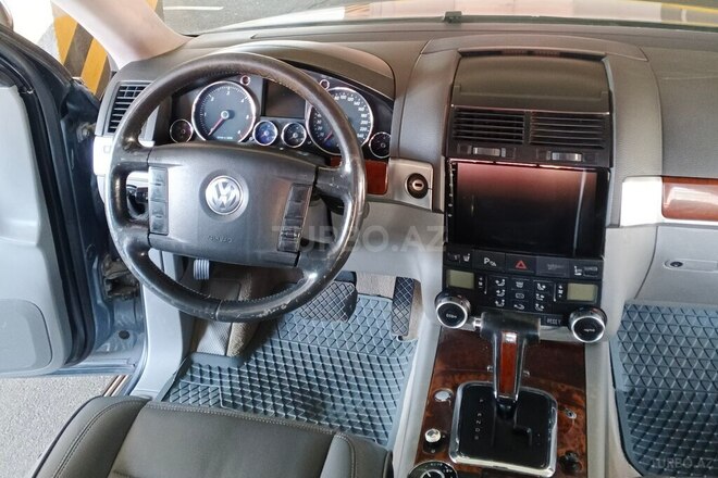 Volkswagen Touareg-10