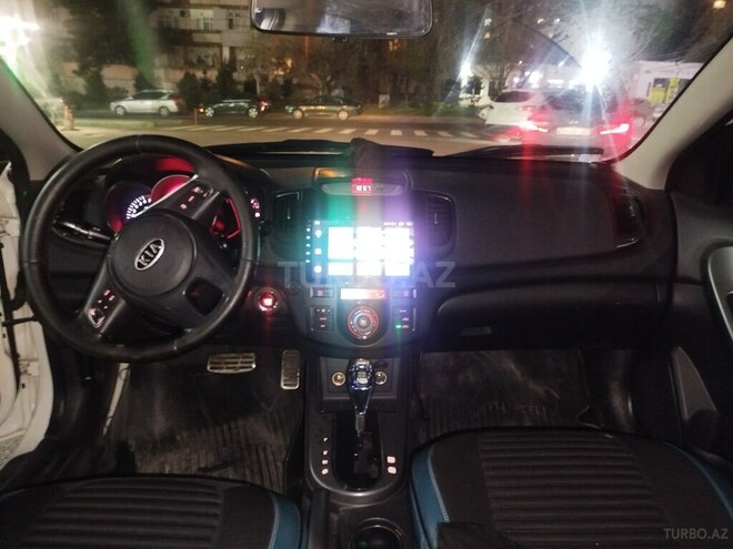 Kia Cerato-5