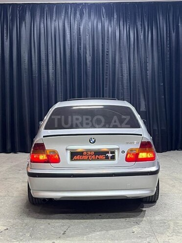BMW 320-10