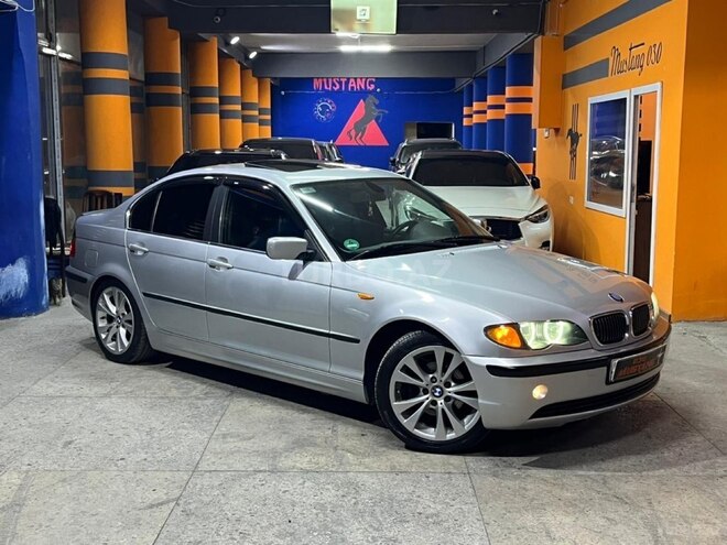 BMW 320-4