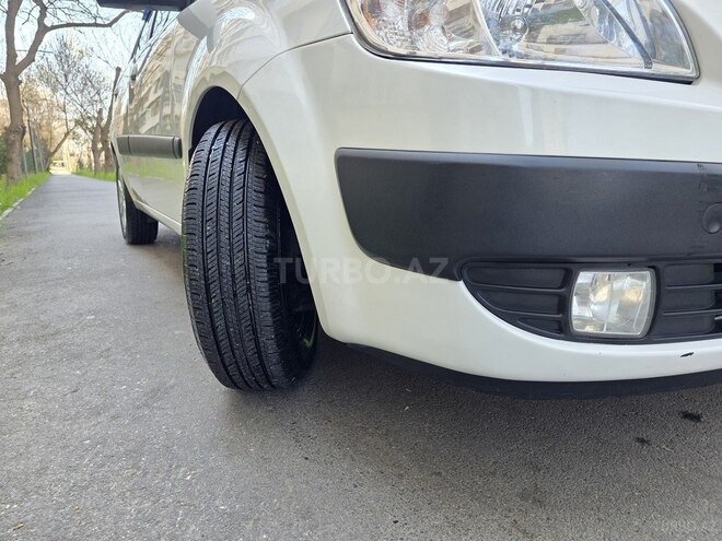 Kia Rio-7