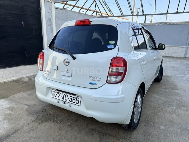 Nissan March-4