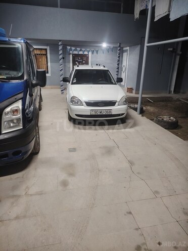 LADA (VAZ) Priora-1