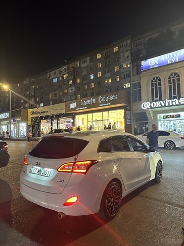 Hyundai i30-3