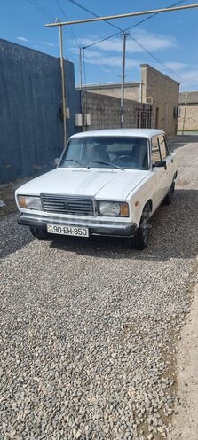 LADA (VAZ) 2107-1