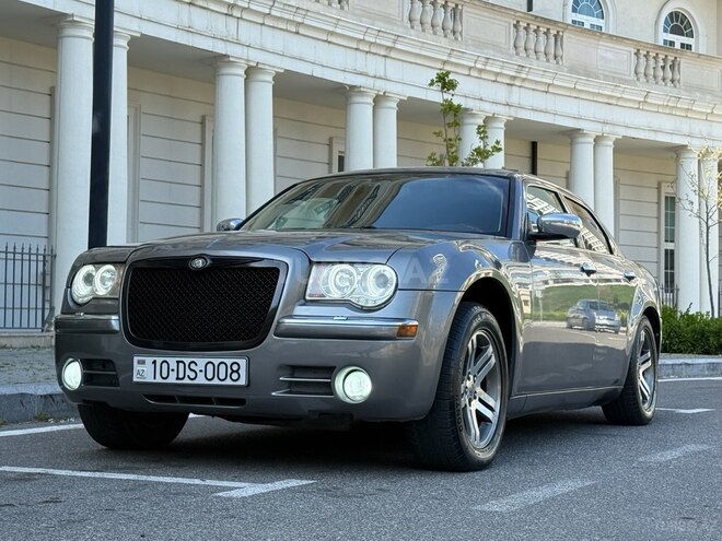 Chrysler 300C-2
