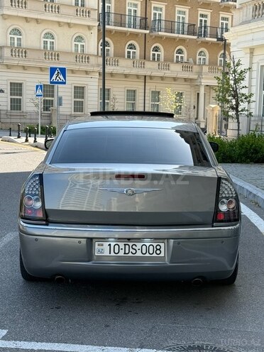 Chrysler 300C-11