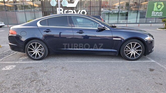 Jaguar XF-4