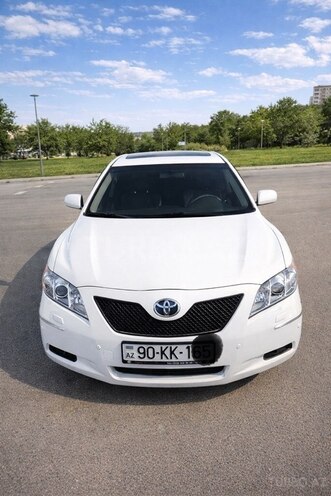Toyota Camry-3
