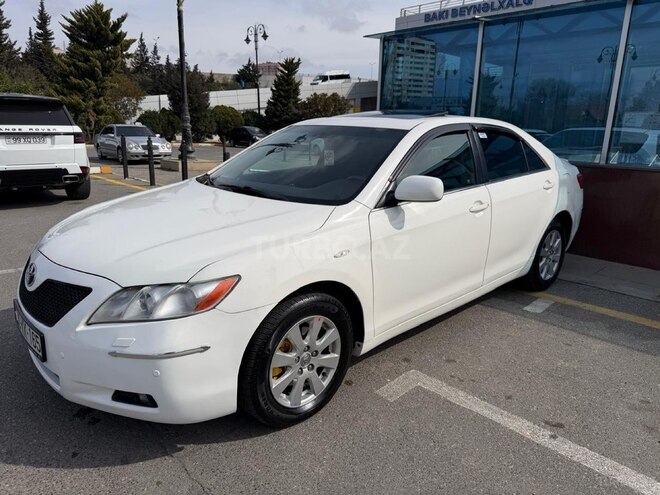 Toyota Camry-6