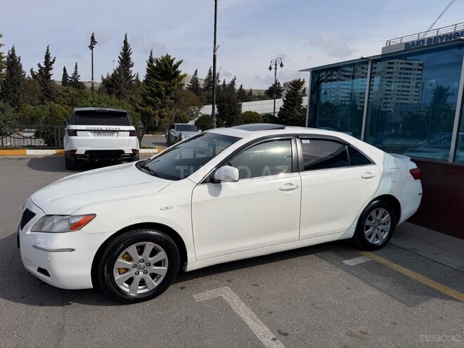 Toyota Camry-9