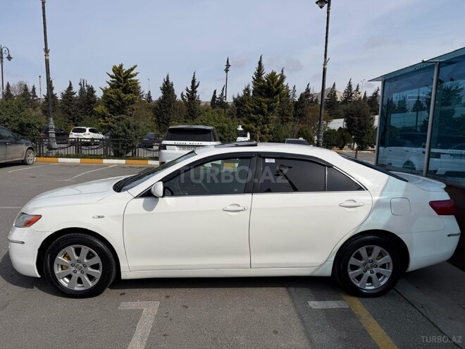 Toyota Camry-8