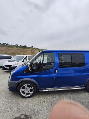 Ford Tourneo-6