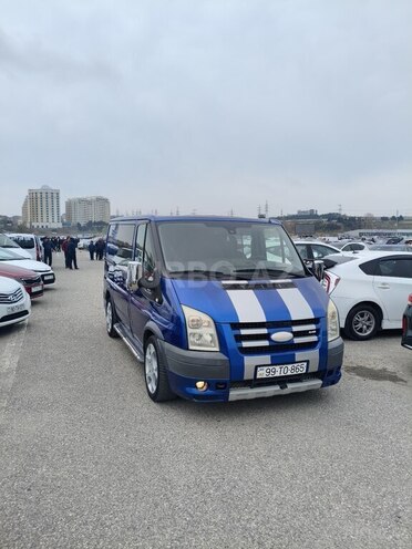 Ford Tourneo-8